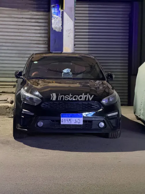 كيا جراند سيراتو 2019 أبيض مستعملة للبيع - 2