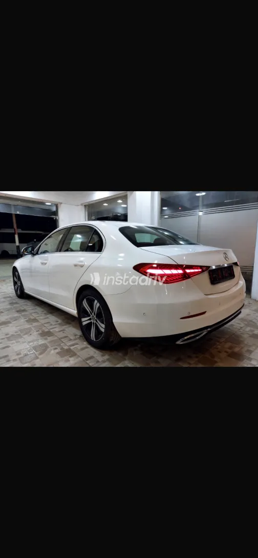 مرسيدس C 180 2022 أبيض مستعملة للبيع - 1