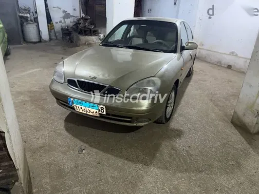 دايو نوبيرا 2000 ذهبي مستعملة للبيع - 4