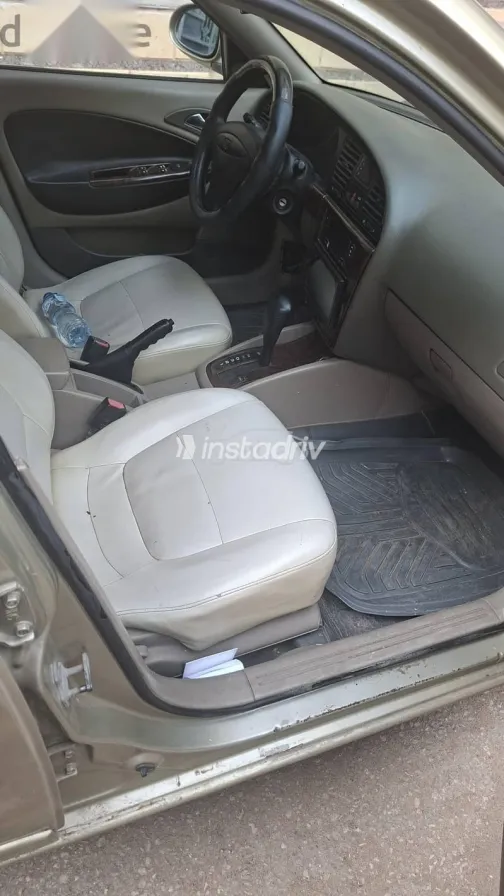 دايو نوبيرا 1999 ذهبي مستعملة للبيع - 1