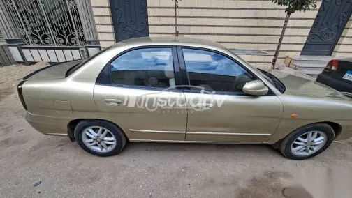 دايو نوبيرا 1999 ذهبي مستعملة للبيع - 3