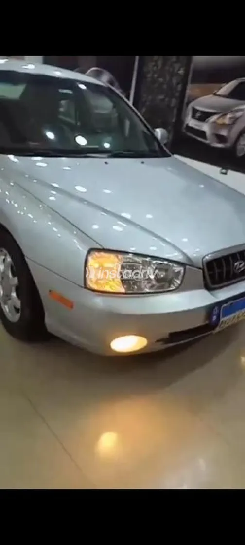 هيونداي افانتي 2002 فضي مستعملة للبيع - 2