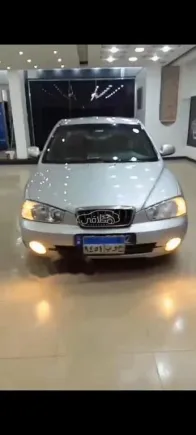 هيونداي افانتي 2002 فضي مستعملة للبيع