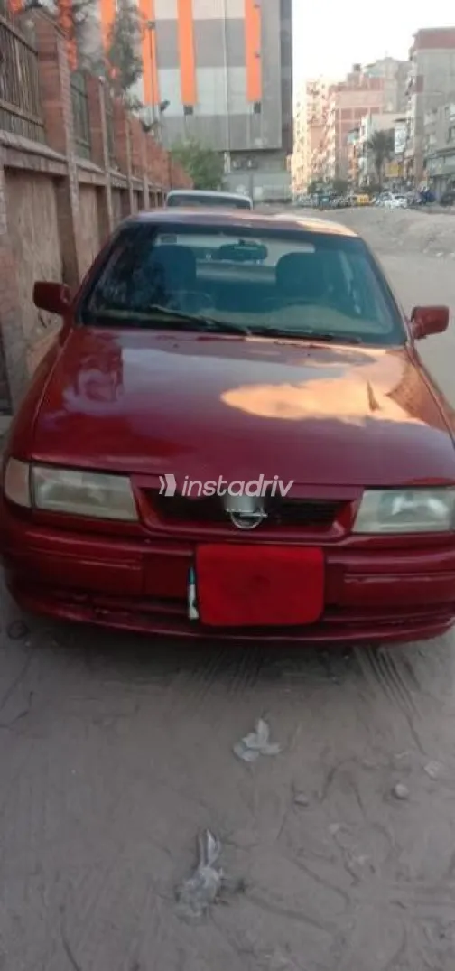 اوبل فيكترا 1995 أحمر غامق مستعملة للبيع - 1