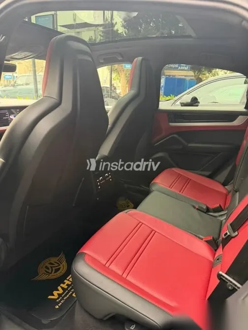 Porsche Cayenne 2025 Gray Used for Sale - 7