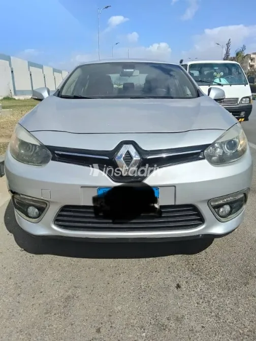 Renault Fluence 2016 Silver Used for Sale - 1