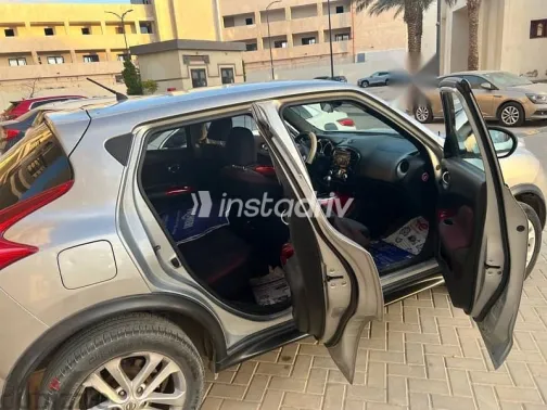 نيسان جوك 2013 فضي مستعملة للبيع - 4