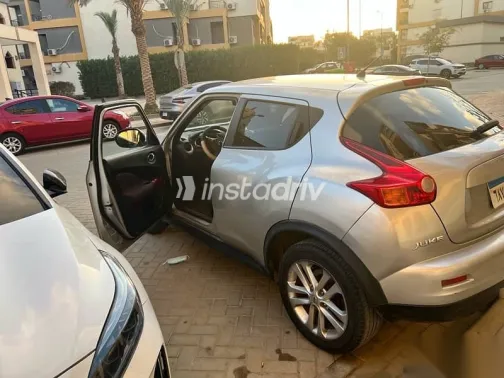 نيسان جوك 2013 فضي مستعملة للبيع - 5