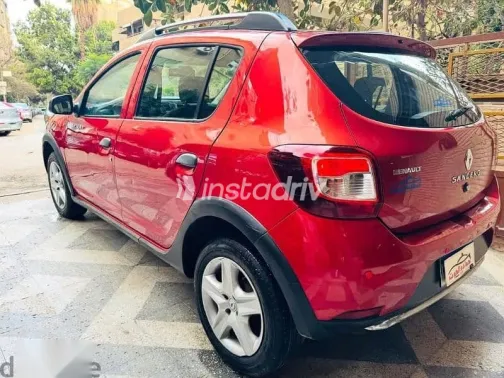 رينو سانديرو 2016 أحمر مستعملة للبيع - 6