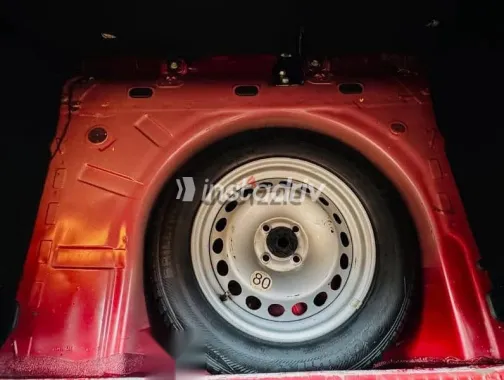 رينو سانديرو 2016 أحمر مستعملة للبيع - 8