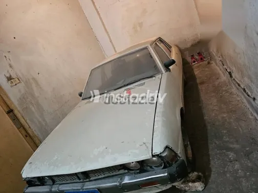 ميتسوبيشي جالانت 1977 أبيض مستعملة للبيع - 2