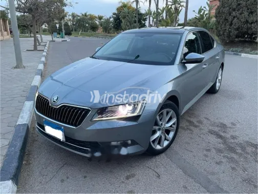 Skoda Superb 2019 White Used for Sale - 1