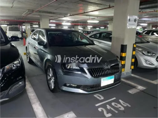 Skoda Superb 2019 White Used for Sale - 5