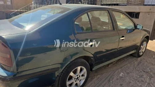 سكودا اوكتافيا 1998 أخضر مستعملة للبيع - 3