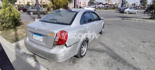 شيفروليه أوبترا 2006 فضي مستعملة للبيع - 5