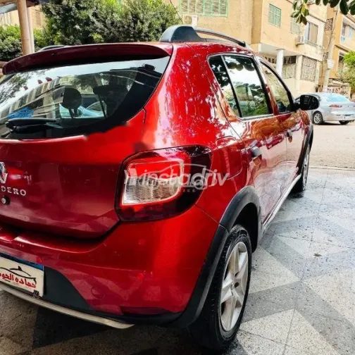 Renault Sandero Step Way 2016 Red Used for Sale - 4