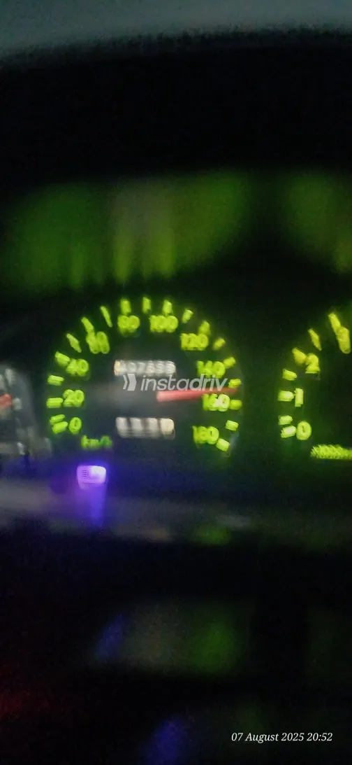 Daihatsu Charade 1997 White Used for Sale - 5