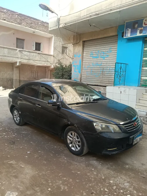 جيلي امجراند 7 2017 أبيض مستعملة للبيع - 4