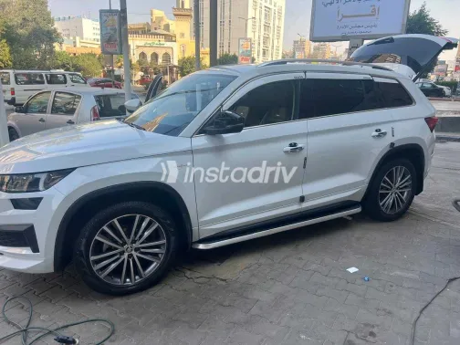 سكودا كودياك 2022 أبيض مستعملة للبيع - 1