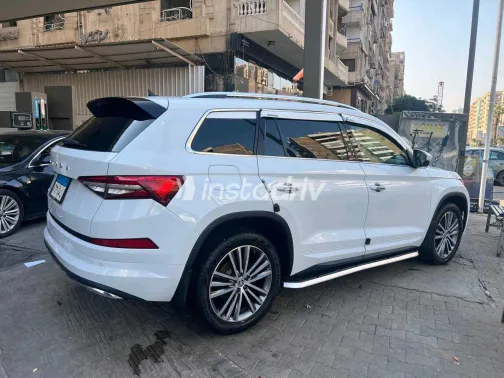 سكودا كودياك 2022 أبيض مستعملة للبيع - 6