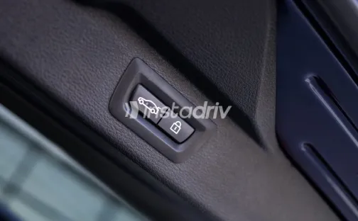 BMW X5 2017 White Used for Sale - 9