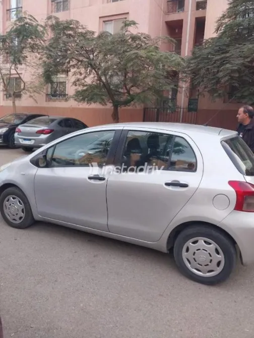 Toyota Yaris 2008 Silver Used for Sale - 4