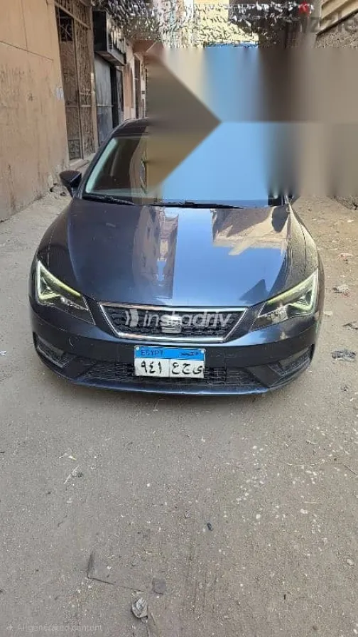 سيات ليون 2019 رمادي مستعملة للبيع - 1