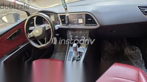 سيات ليون 2019 رمادي مستعملة للبيع - 6