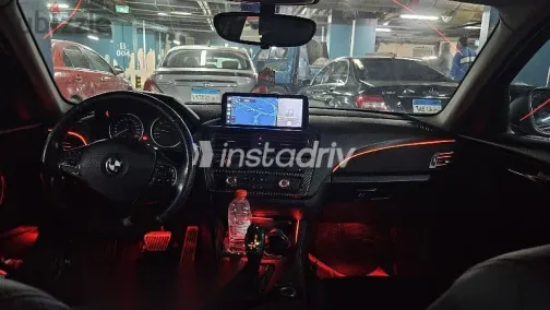 بي ام دبليو 118 2014 أزرق غامق مستعملة للبيع - 4