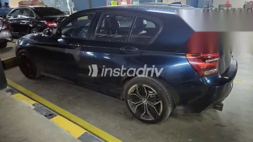 بي ام دبليو 118 2014 أزرق غامق مستعملة للبيع - 6