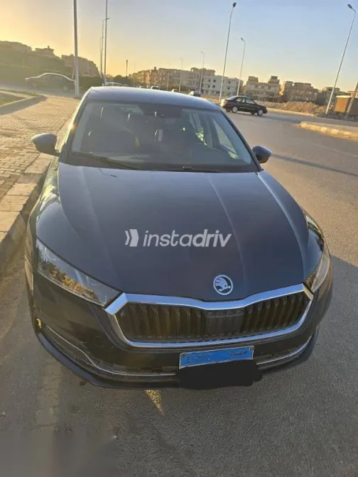 Skoda Octavia 2021 Dark Blue Used for Sale - 4