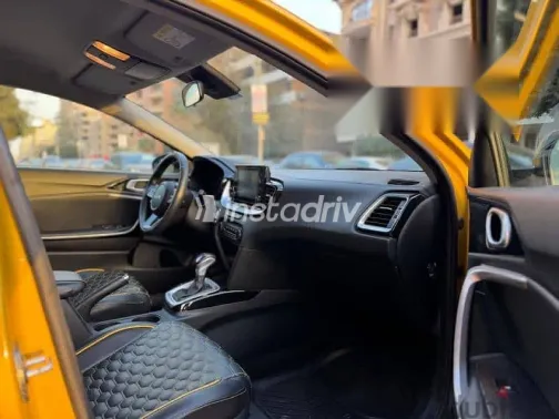 Kia Xceed 2022 Gold Used for Sale - 6