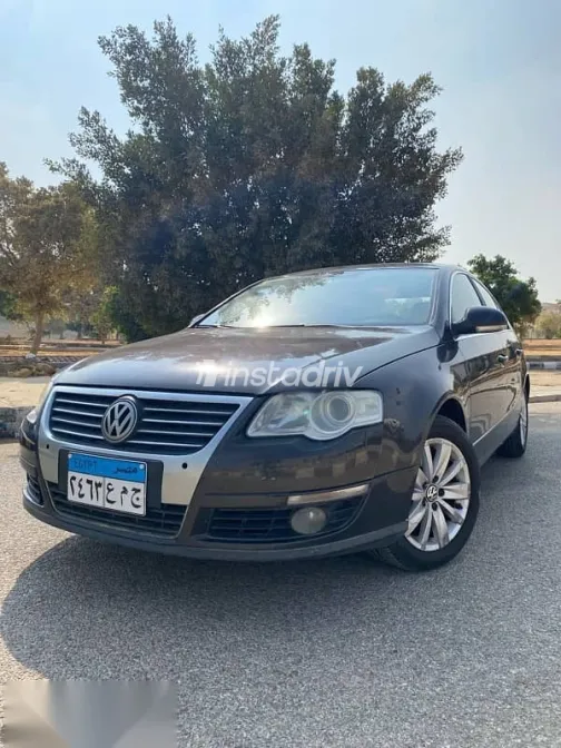 Volkswagen Passat 2008 Brown Used for Sale - 1