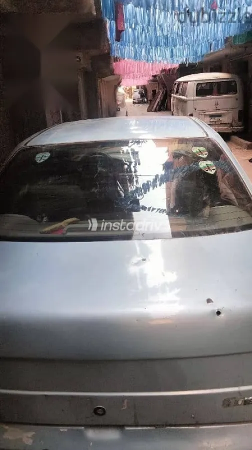 فيات سينا 2002 أزرق غامق مستعملة للبيع - 2