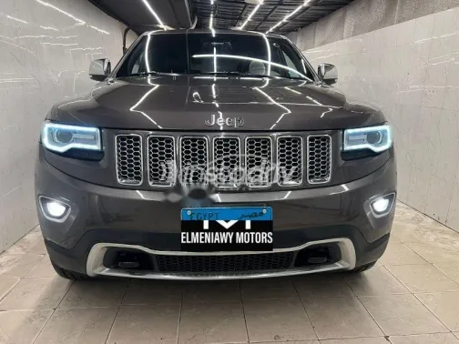 جيب جراند شيروكي 2016 رمادي مستعملة للبيع - 1
