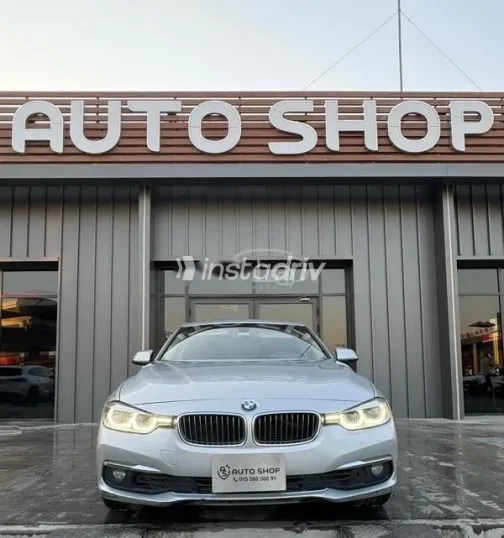 بي ام دبليو 318 2018 فضي مستعملة للبيع - 1