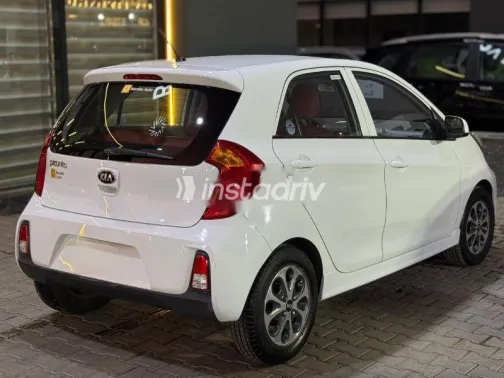 كيا بيكانتو 2016 أبيض مستعملة للبيع - 4