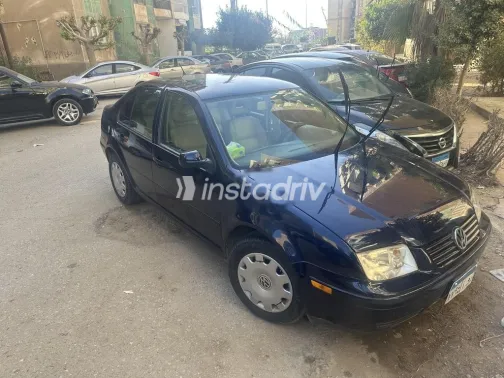 فولكس فاغن بورا 2002 أزرق غامق مستعملة للبيع - 3