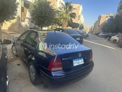 فولكس فاغن بورا 2002 أزرق غامق مستعملة للبيع - 5