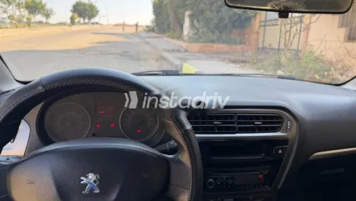 بيجو 301 2014 برونزي مستعملة للبيع - 5