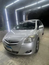 تويوتا ياريس 2007 فضي مستعملة للبيع