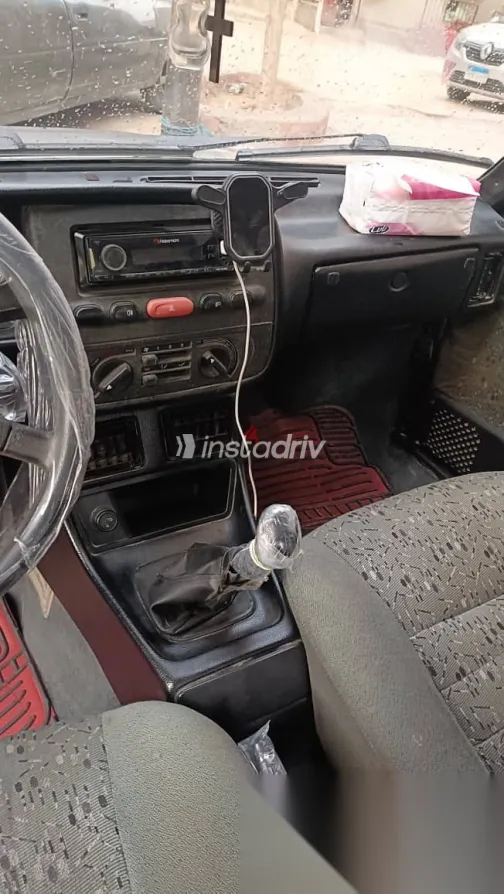 فيات شاهين 2004 فضي مستعملة للبيع - 7