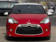 سيتروين Ds3 2013 أحمر مستعملة للبيع