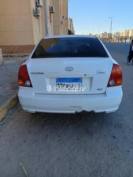 هيونداي فيرنا 2019 أبيض مستعملة للبيع - 5