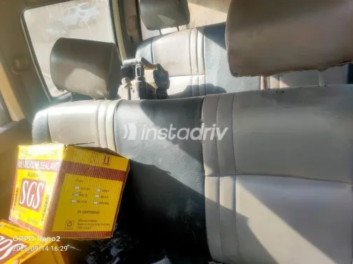 نيسان نافارا 2015 أبيض مستعملة للبيع - 2