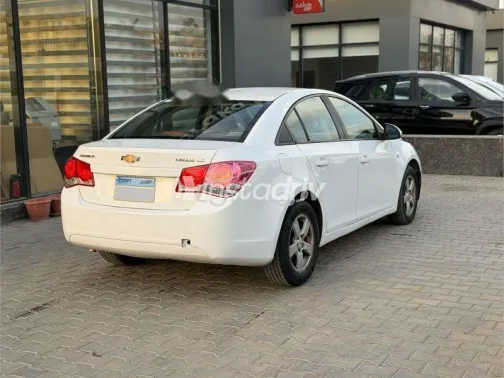 Chevrolet Cruze 2011 White Used for Sale - 3