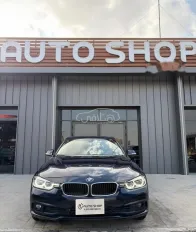 بي ام دبليو 318 2018 أزرق غامق مستعملة للبيع