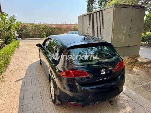 سيات ليون 2008 أبيض مستعملة للبيع - 2