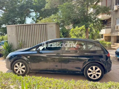 سيات ليون 2008 أبيض مستعملة للبيع - 4