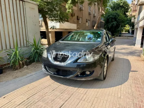 سيات ليون 2008 أبيض مستعملة للبيع - 5